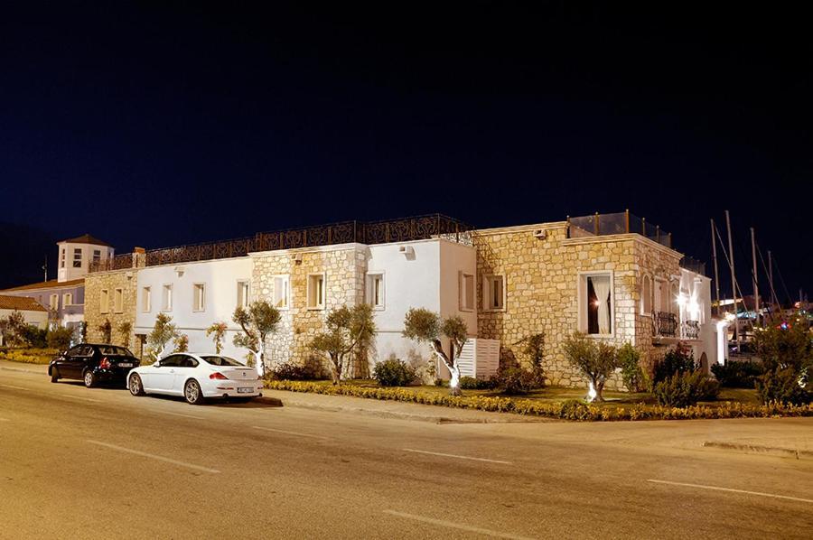 Cesme Marina Konukevi Exterior foto